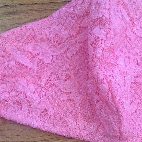 Pretty lace face mask - Picture 5 of 5